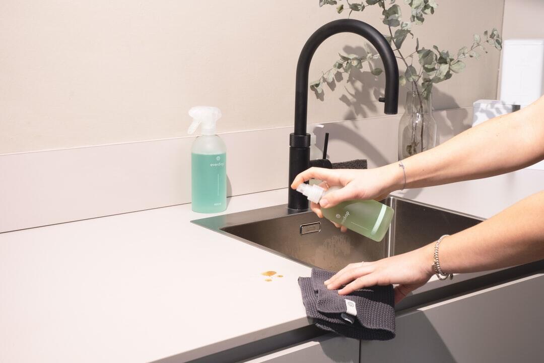 Maintaining a Clean Kitchen in Your Vacation Rental: Tips and Tricks in Gulf Shores, AL